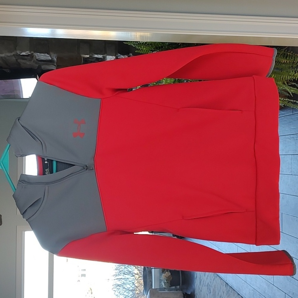 Under Armour Storm 1 quart zip pull over